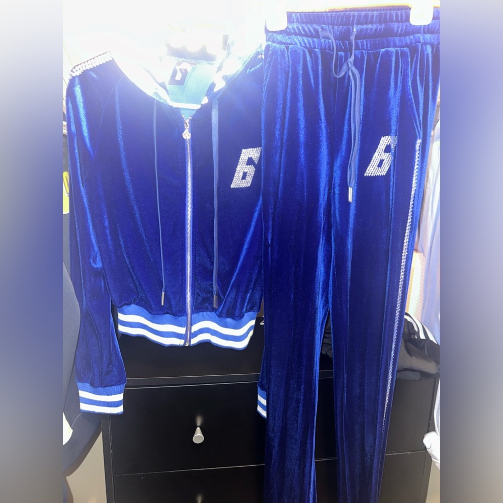 GSUWOO Tracksuit